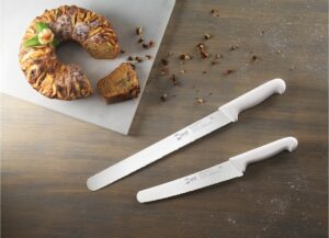 Bread knives